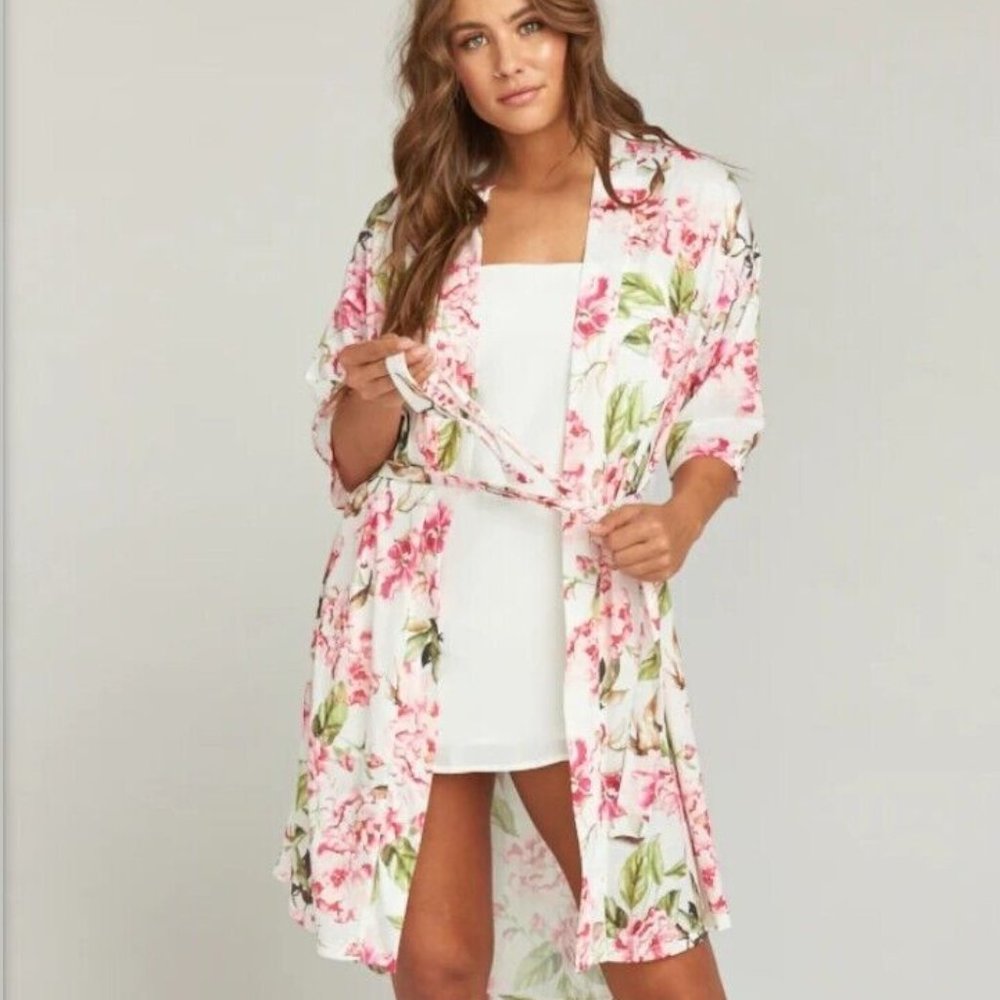 Show Me Your Mumu Brie Garden of Flowers‎ Short Robe OS Floral Kimono Belt